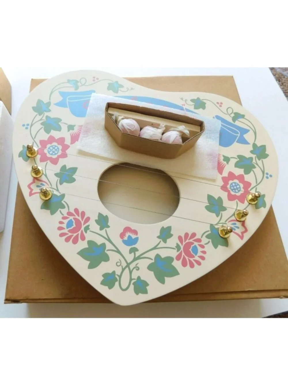 Vintage Avon Gift Collection Spring Charms Harp Cedar Duck Sachet Cottagecore